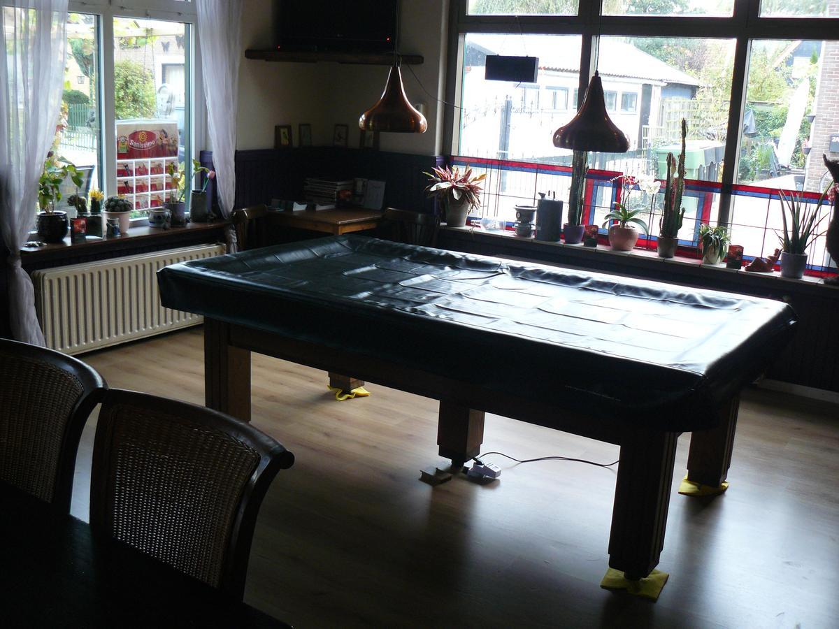 Eetcafe/Pension Nooitgedacht Strijen Ngoại thất bức ảnh